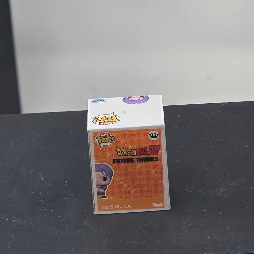 Funko Bitty Pop Dragon Ball Z: Future Trunks *1/6 Chase* - Picture 2 of 2